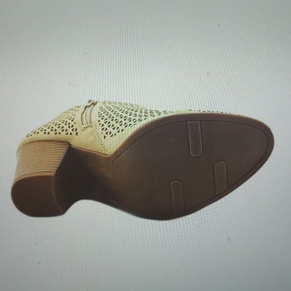 Fergalicious Fashion Boots (BRAND NEW!!!) - Picture 5 of 5